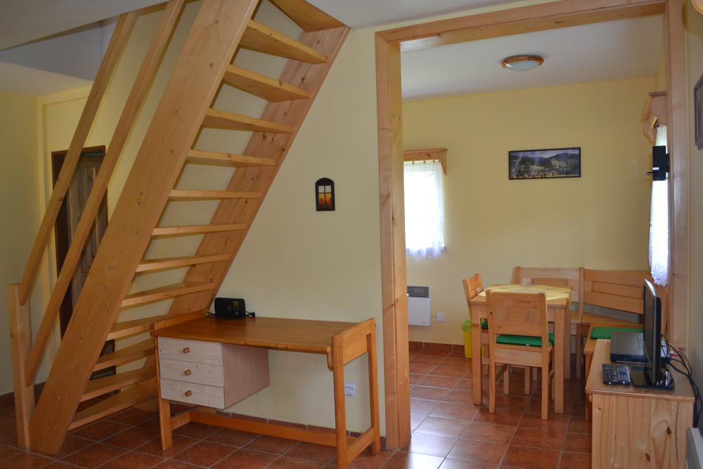 Chaty Pod Knizeci, Trojanovice Exterior photo
