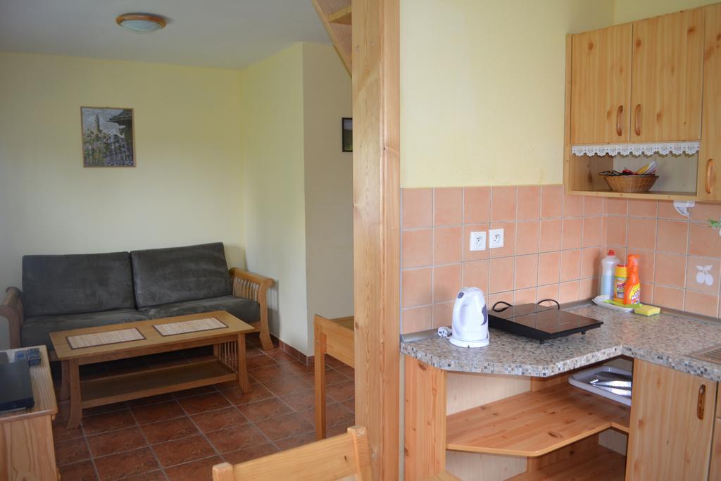 Chaty Pod Knizeci, Trojanovice Exterior photo